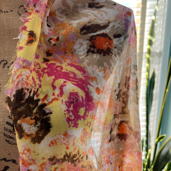 Pretty Spring Scarf - Picture 3 of 6